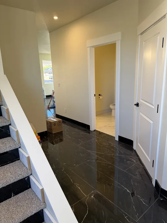 Two Story — Finished home surfaces and appliances